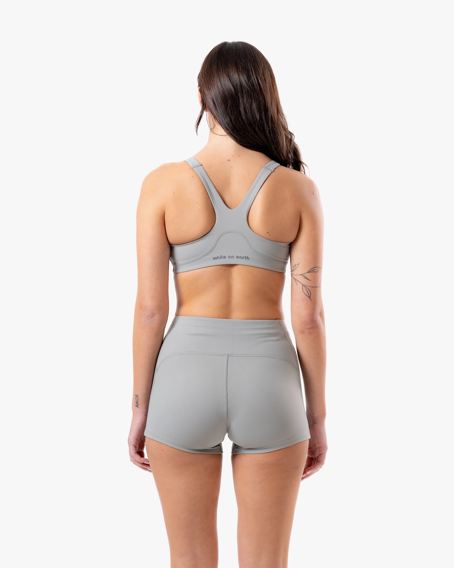 WOE WOMEN'S MID-RISE INTENT SHORT 3" STONE