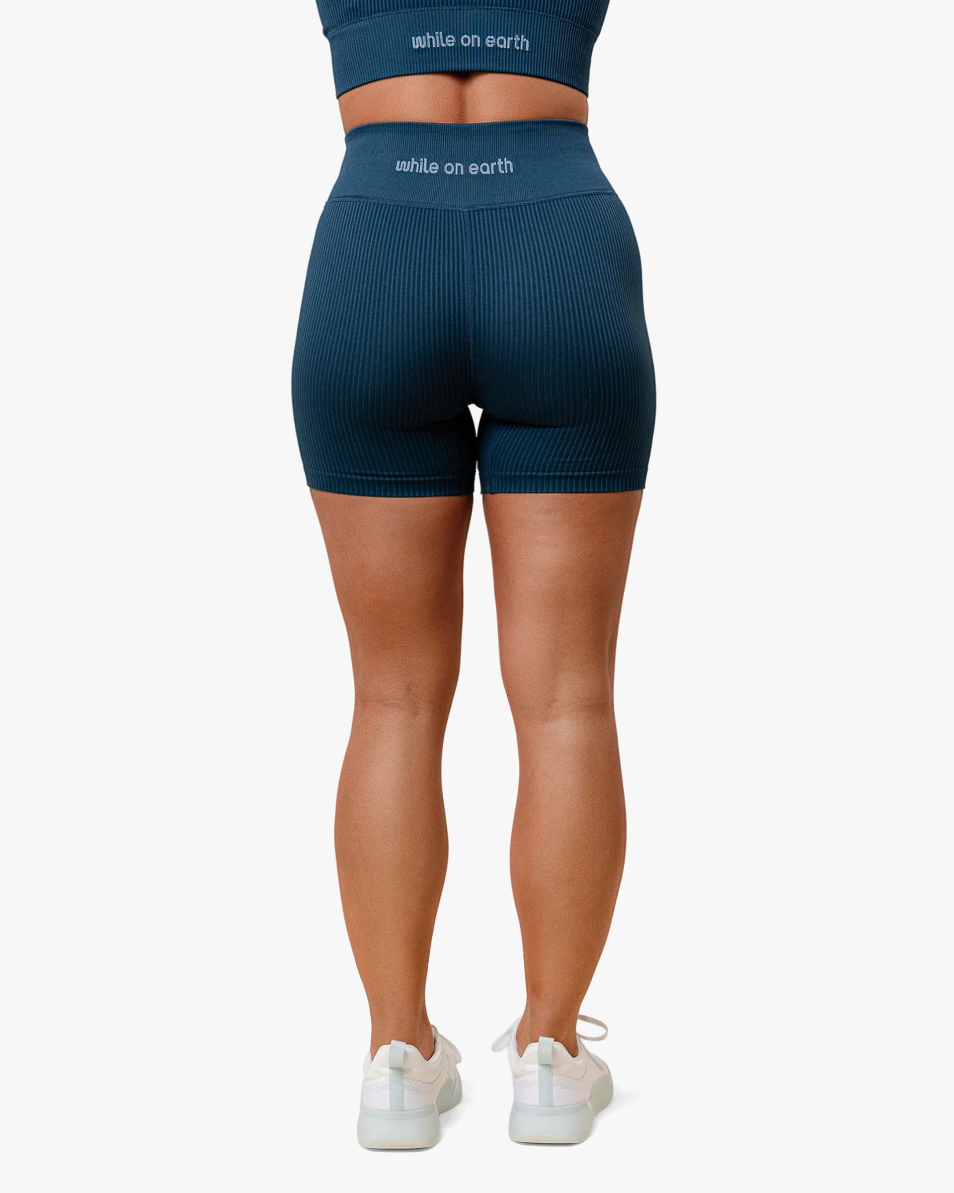 WOE WOMEN'S HIGH-RISE AURA SHORT 5" MIDNIGHT
