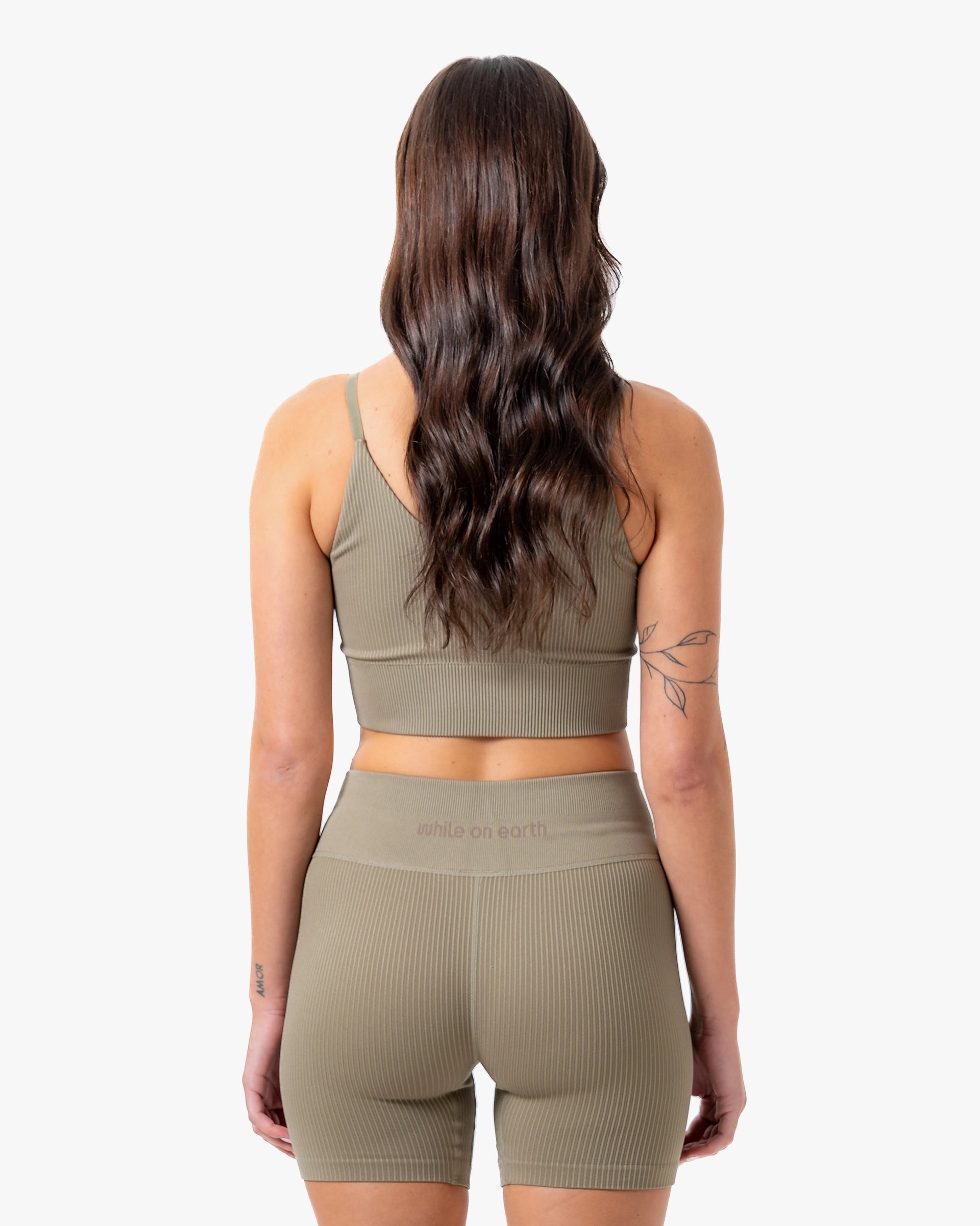 WOE WOMEN'S HIGH-RISE AURA SHORT 5" OVERLAND