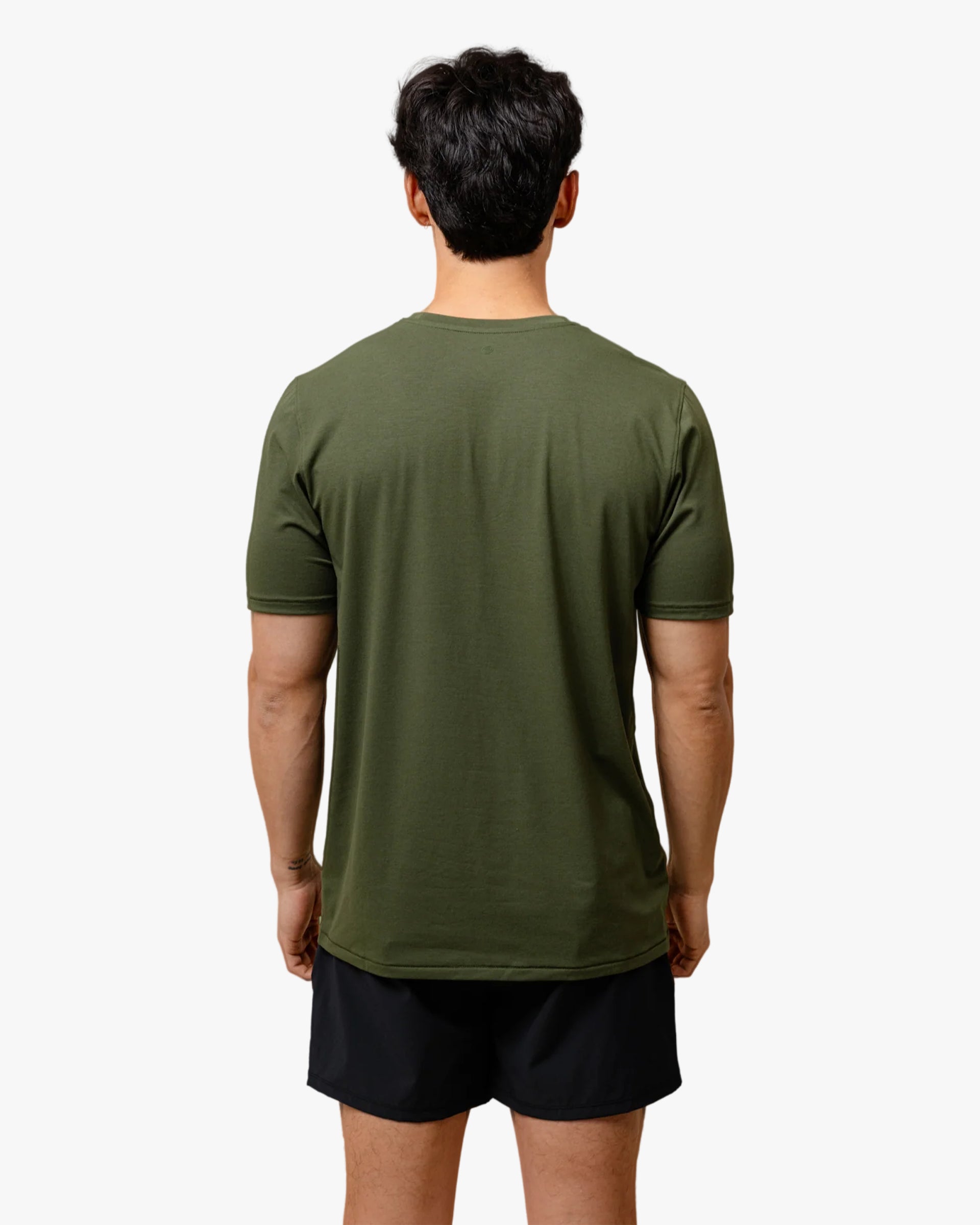 WHILE ON EARTH MEN'S RANGE TEE OLIVE