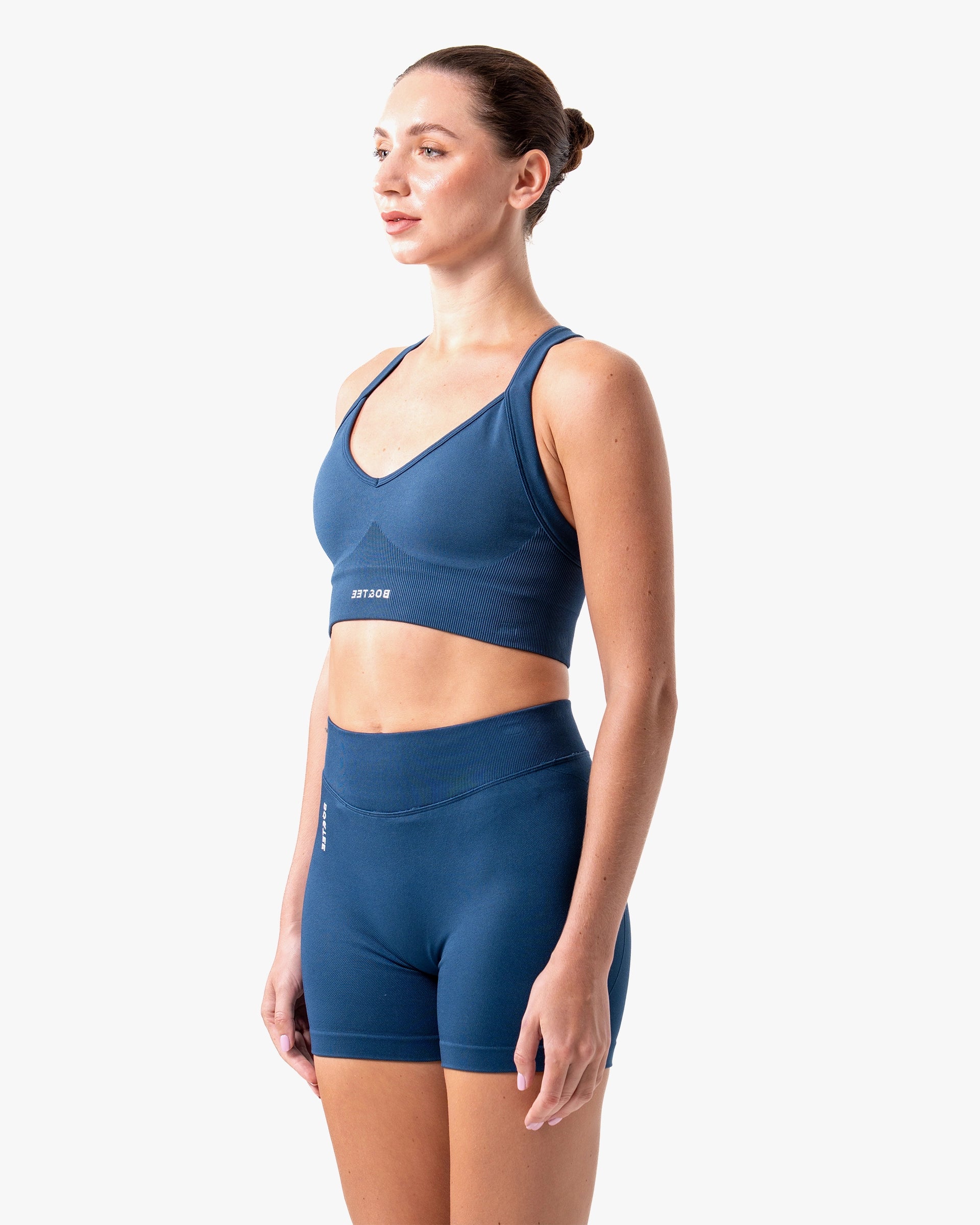 BO&TEE SUPER SCULPT SEAMLESS CROSS-BACK SPORTS BRA BLUE