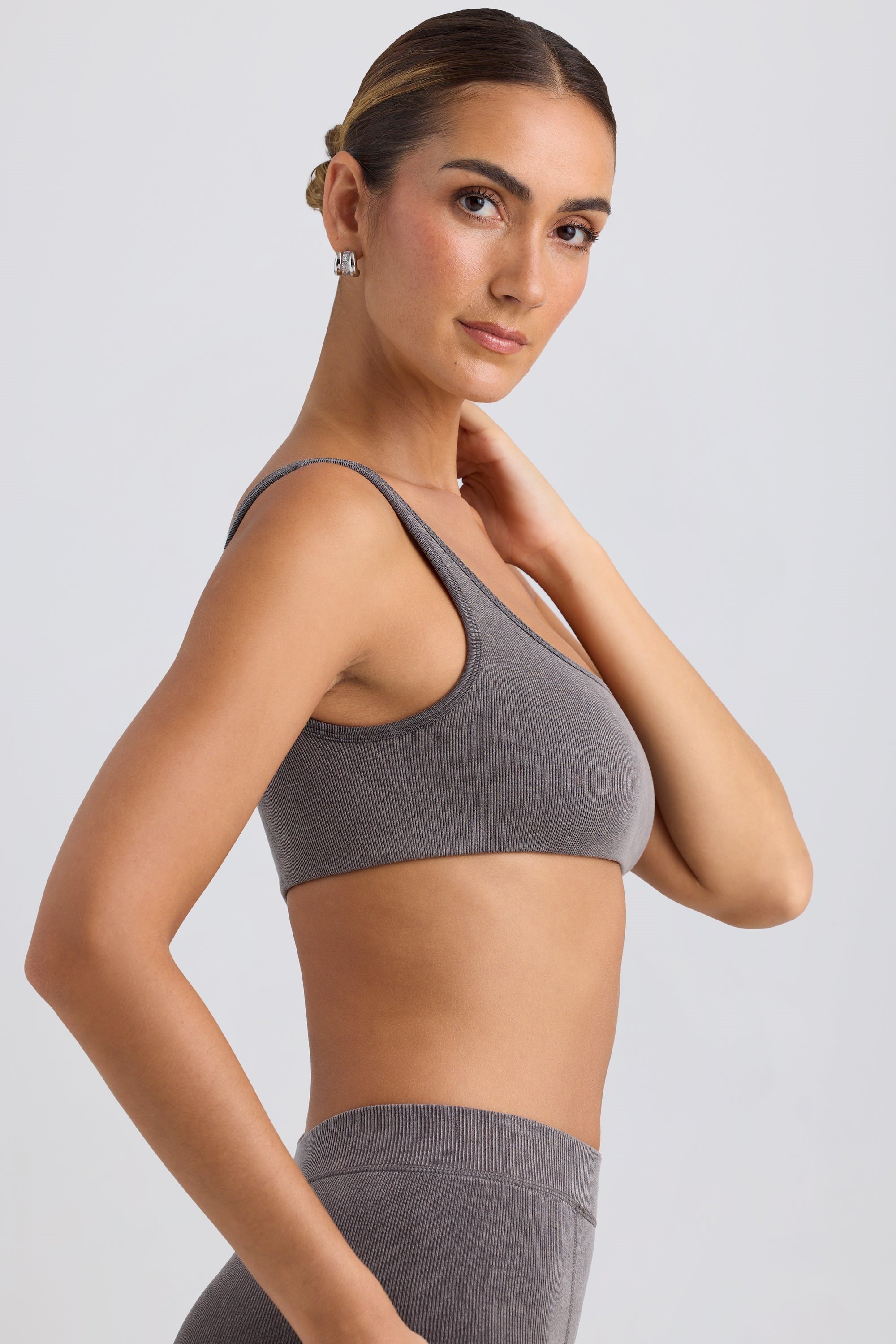 BO&TEE ONE-SHOULDER SPORTS BRA WASHED CHARCOAL