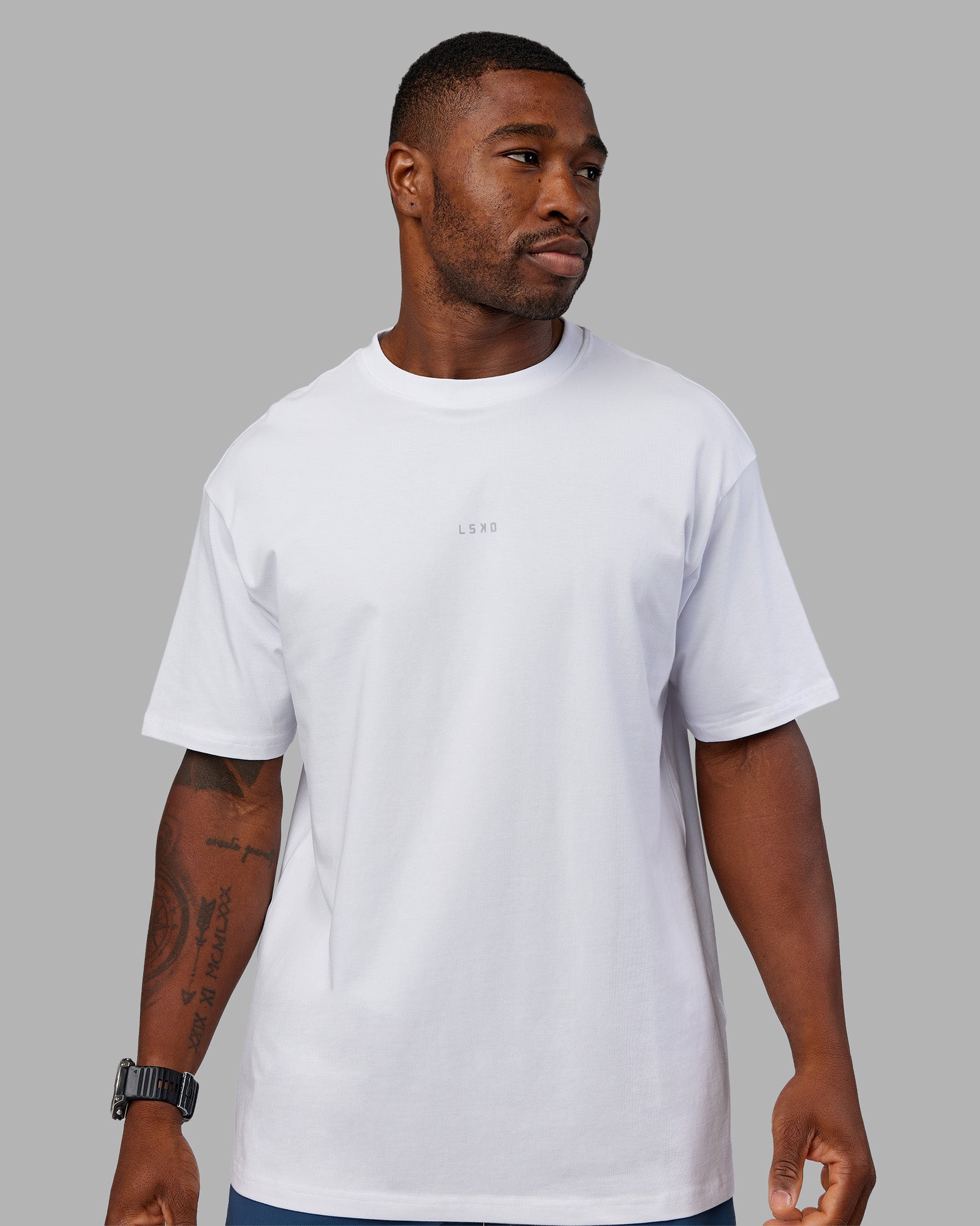 LSKD BASE FLXCOTTON TEE OVERSIZED - WHITE - image 11