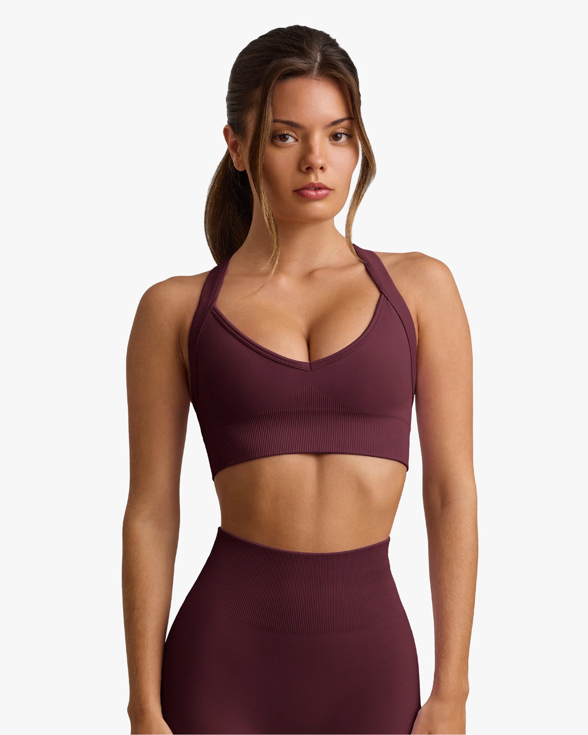 SUPER SCULPT SEAMLESS CROSS-BACK SPORTS BURGUNDY