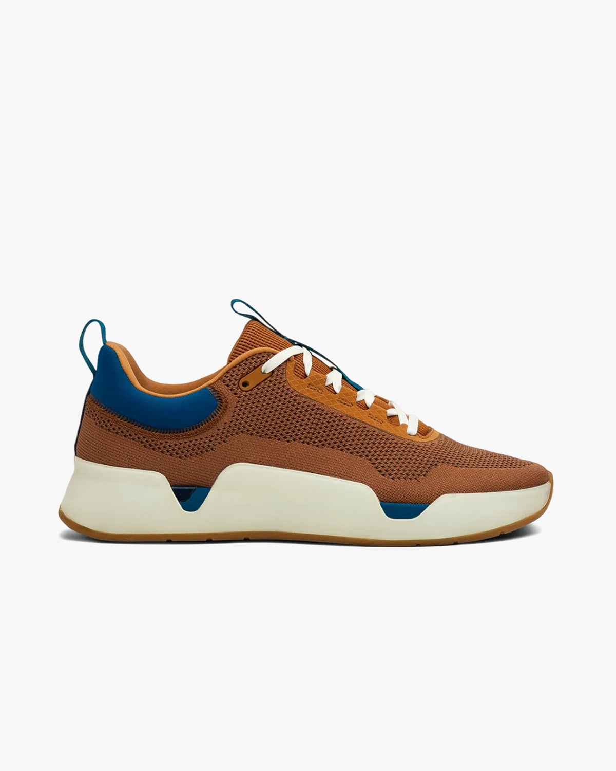 WHILE ON EARTH MOVE TRAINER BARK/OAT