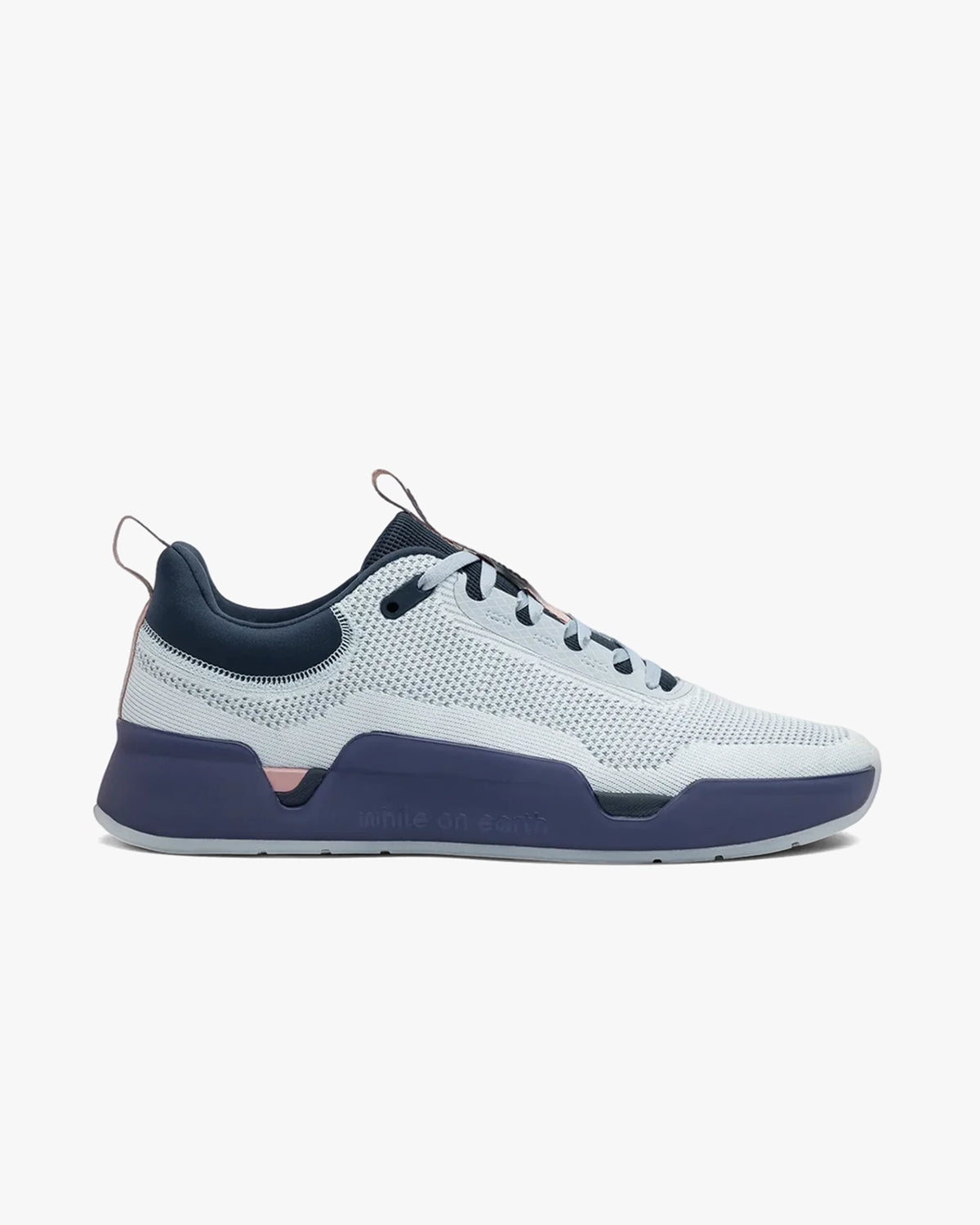 WHILE ON EARTH MOVE TRAINER GLACIER/LUPIN