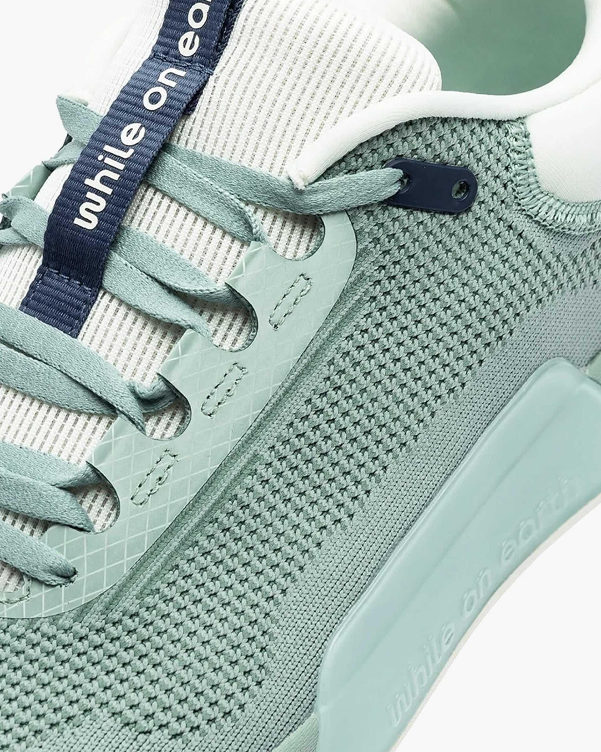 WHILE ON EARTH MOVE TRAINER MINT/SURF