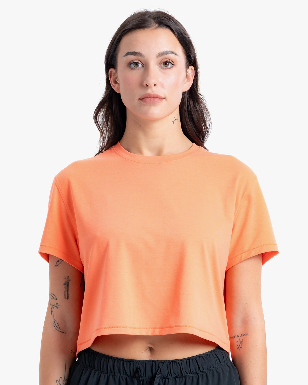WHILE ON EARTH WOMEN'S RANGE TEE CORAL
