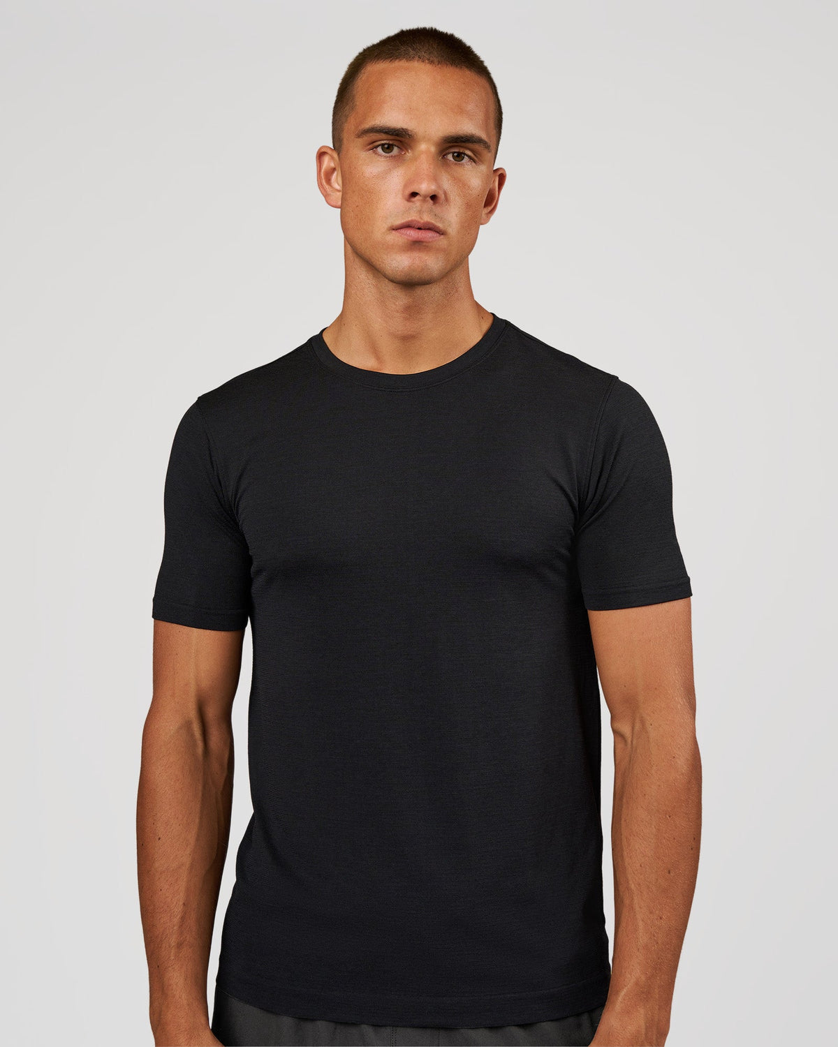 LSKD AEROFLX+ SEAMLESS SET IN TEE - BLACK MARL - image 1
